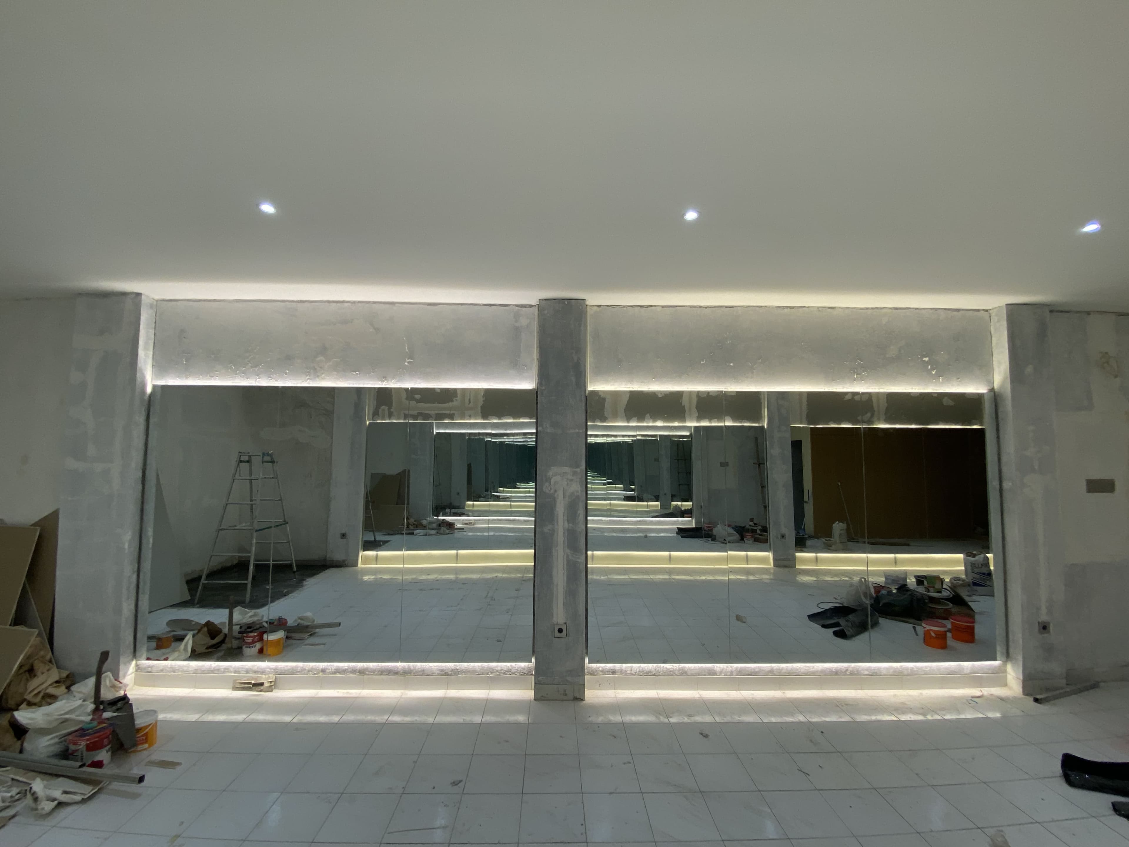 Cermin Dinding Besar Custom — Proyek Residensial & Komersial, Jabodetabek