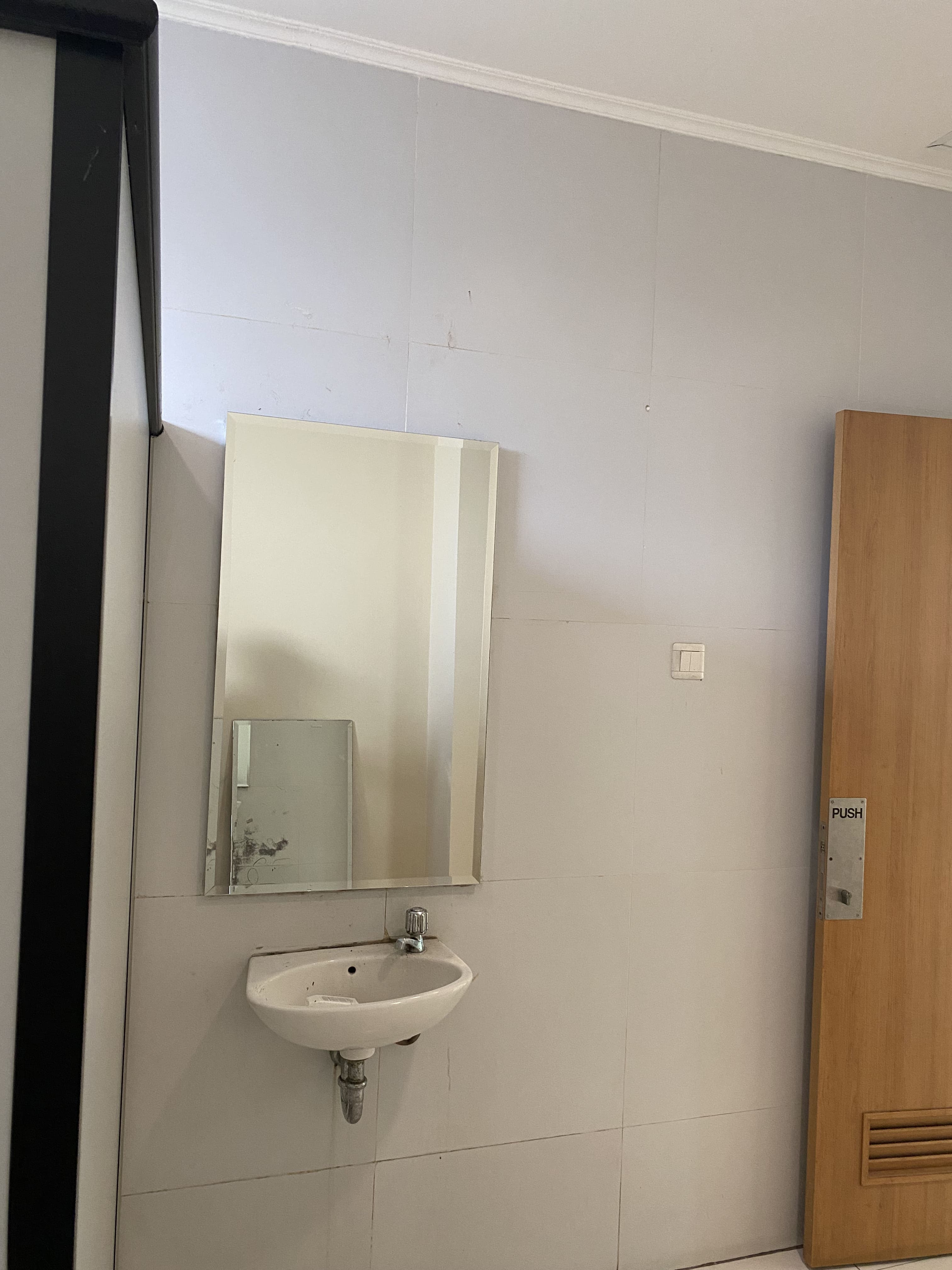 Cermin Toilet & Wastafel — Hunian & Komersial, Jabodetabek